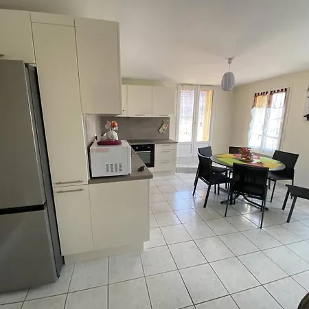 Vue Au Coeur De Mandrier, 3 Chambres, Climatisation, Wifi *