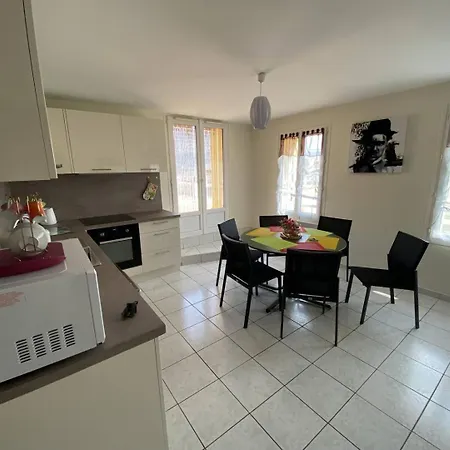 Vue Au Coeur De Mandrier, 3 Chambres, Climatisation, Wifi *